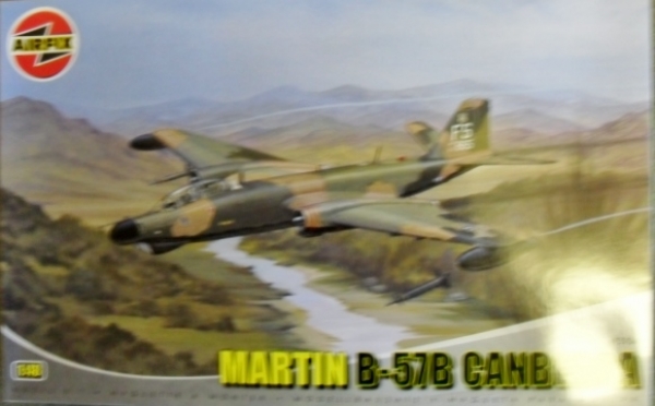 10104 MARTIN B-57B CANBERRA